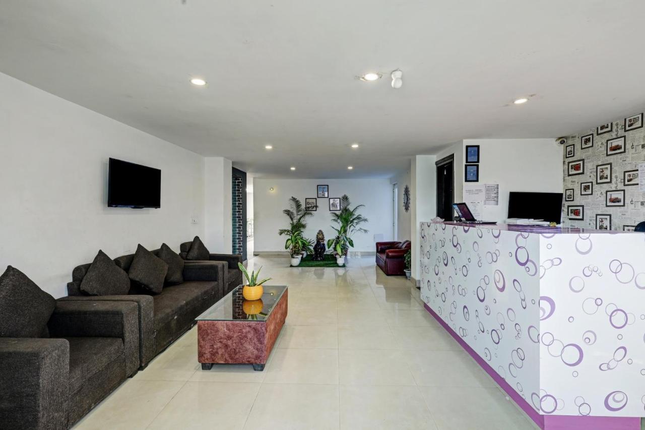 Super Townhouse Tipsyy Near Bestech Central Square Mall Gurgáon Exteriér fotografie