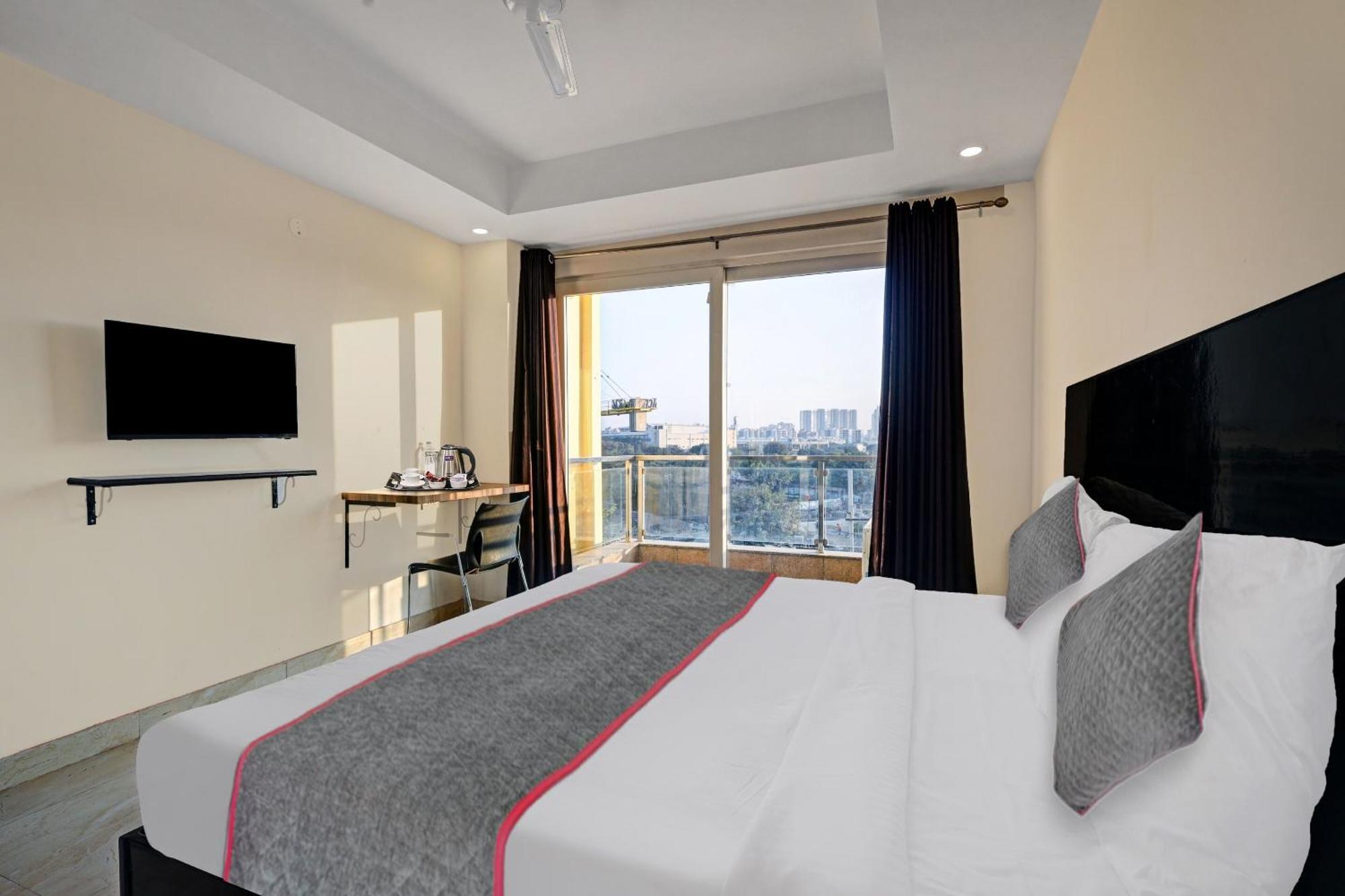 Super Townhouse Tipsyy Near Bestech Central Square Mall Gurgáon Exteriér fotografie