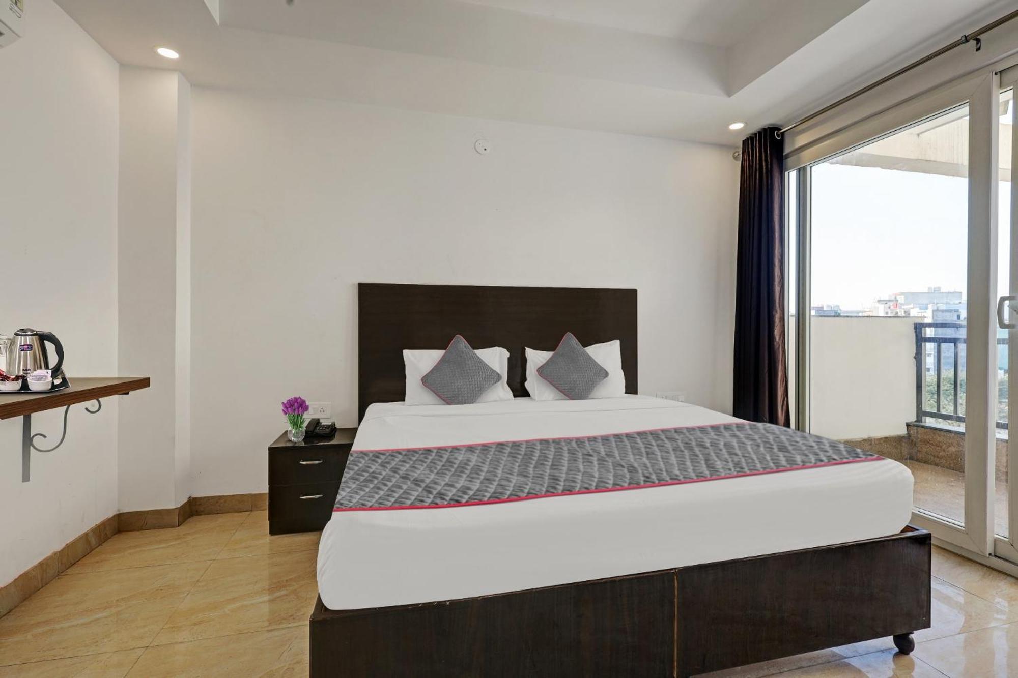 Super Townhouse Tipsyy Near Bestech Central Square Mall Gurgáon Exteriér fotografie