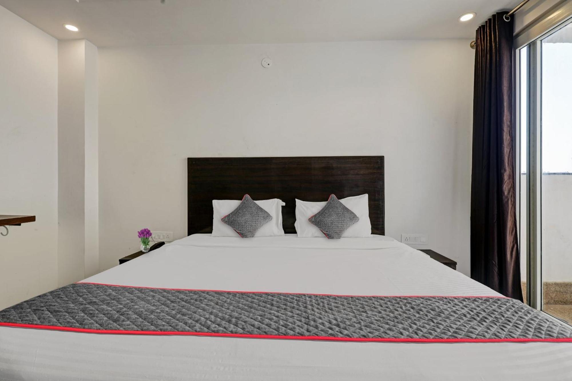 Super Townhouse Tipsyy Near Bestech Central Square Mall Gurgáon Exteriér fotografie
